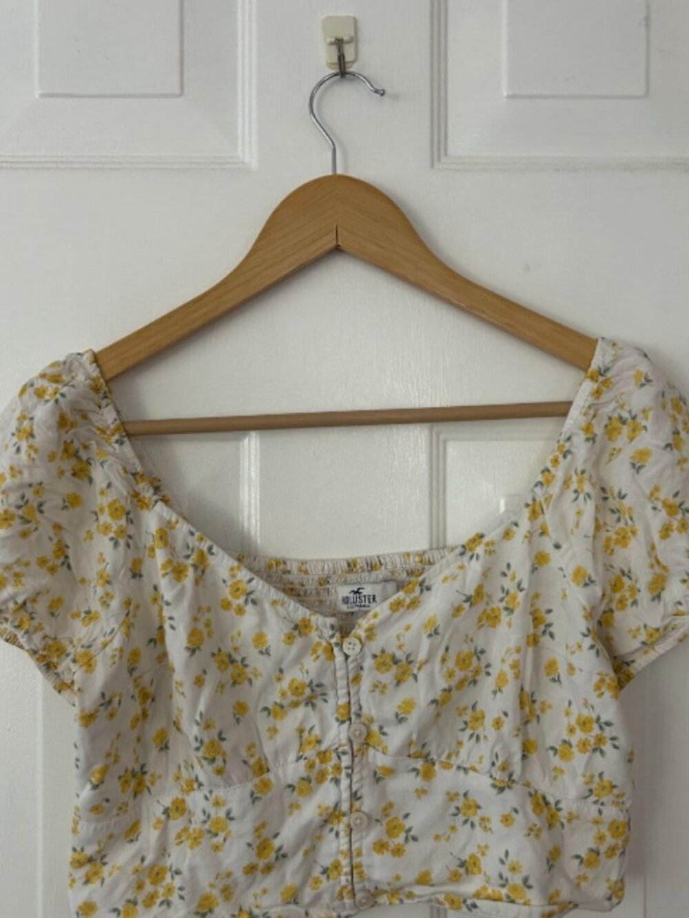 Hollister White Yellow Floral Puff Sleeve Crop Top M